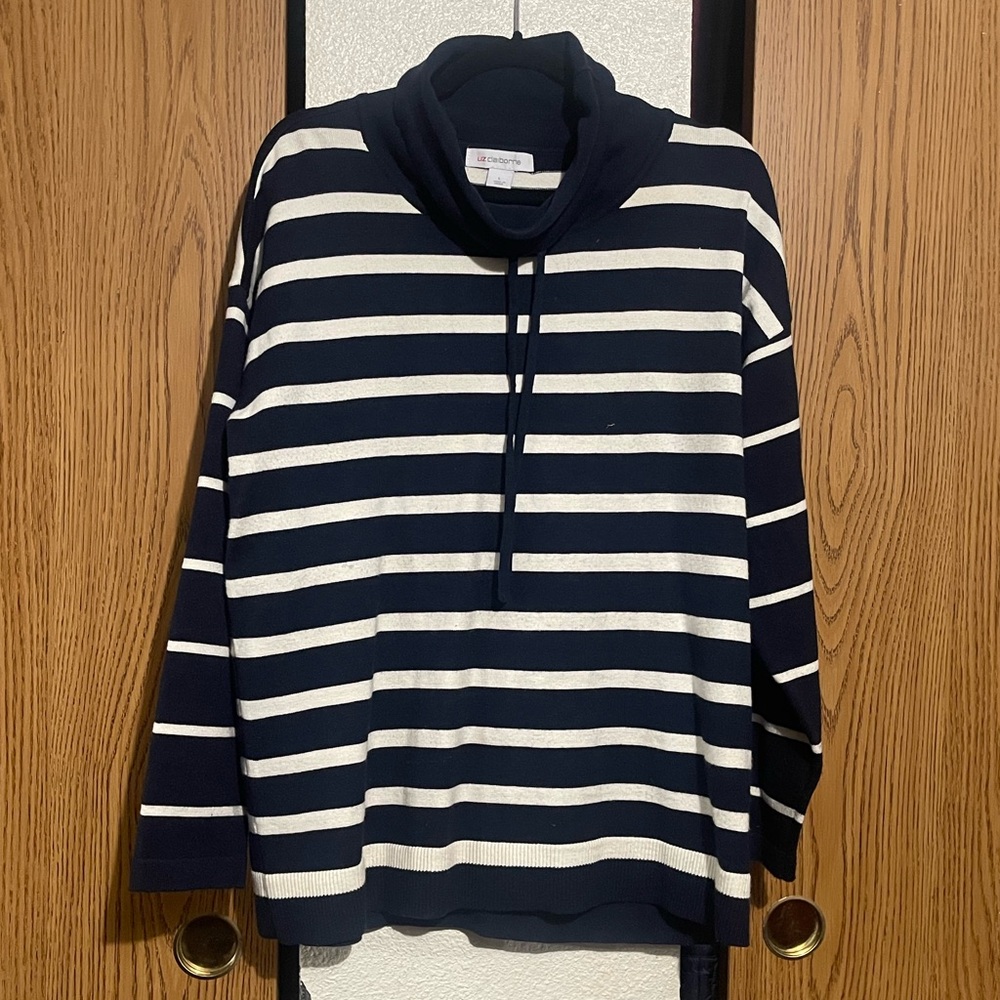 Liz Claiborne size Large top 
#4